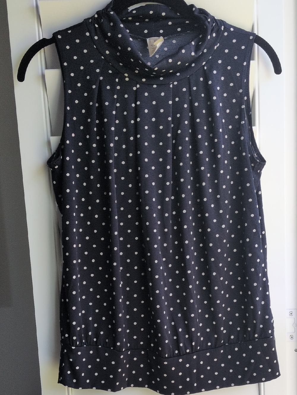 Sleeveless Polka Dot Mock Neck Top - Navy/White